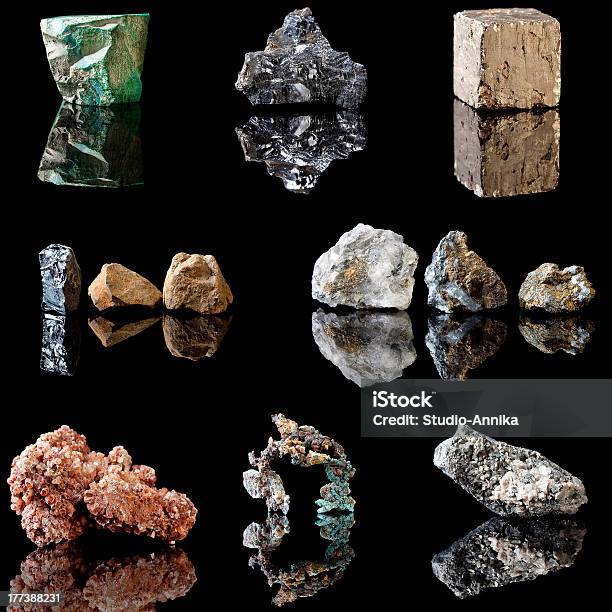 โลหะที่มีแร่ธาตุ ภาพสต็อก - ดาวน์โหลดรูปภาพตอนนี้ - Chalcopyrite, Hematite, Pyrite