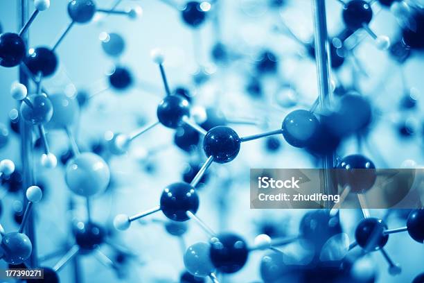 Primer Plano De Modelo De Estructura Molecular Foto de stock y más banco de imágenes de ADN - ADN, Expresión facial, Abstracto