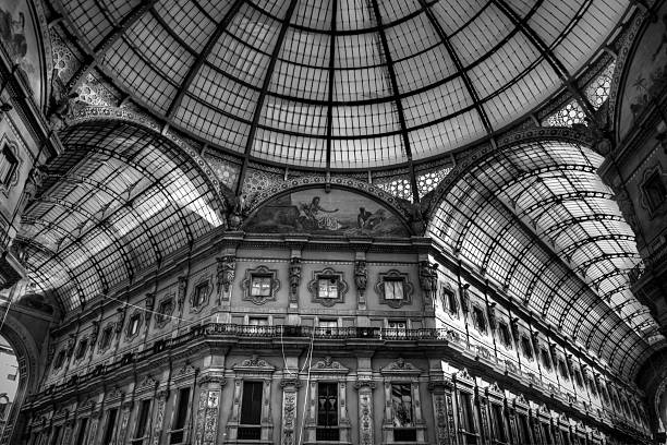 istock Dome at Milan, Italy 177391297