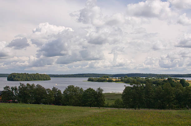 istock summer land sky horizon 177392179