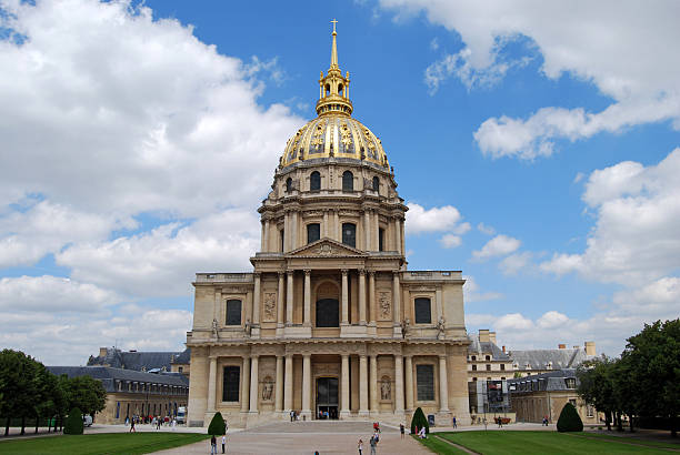 istock The Invalides Quarte 177393815