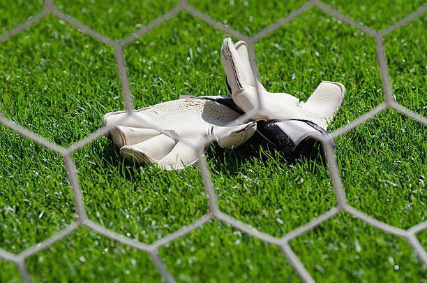 as luvas de guarda-redes - soccer glove imagens e fotografias de stock