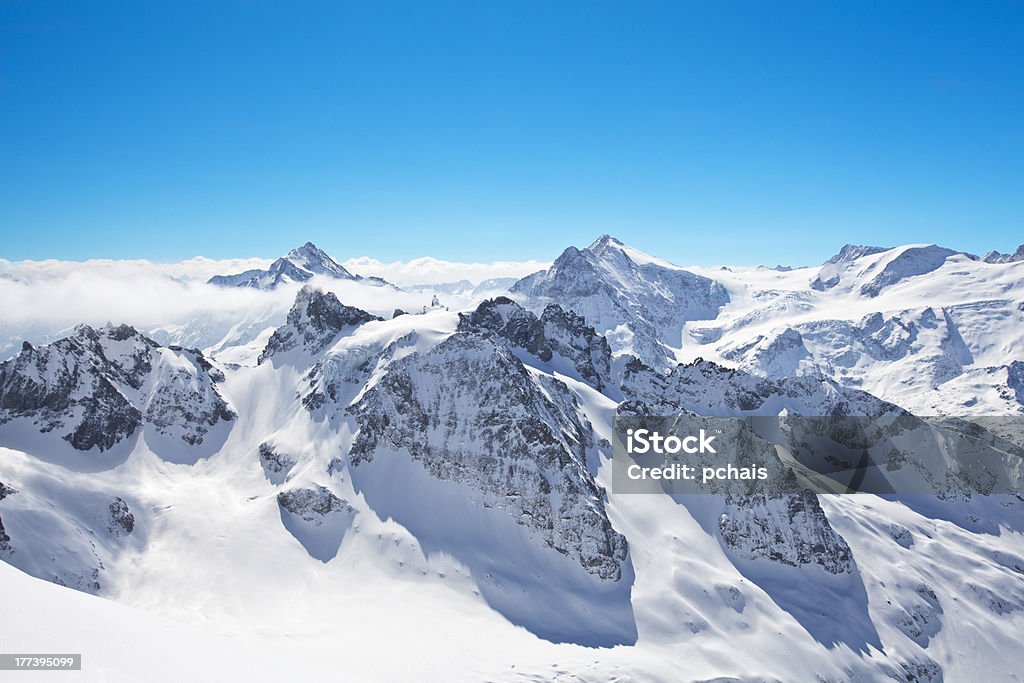 Winter-Landschaft im Matterhorn - Lizenzfrei Alpen Stock-Foto