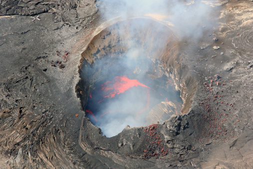 Pu'u'o'o ventilación en el volcán Kilauea, en Hawai photo