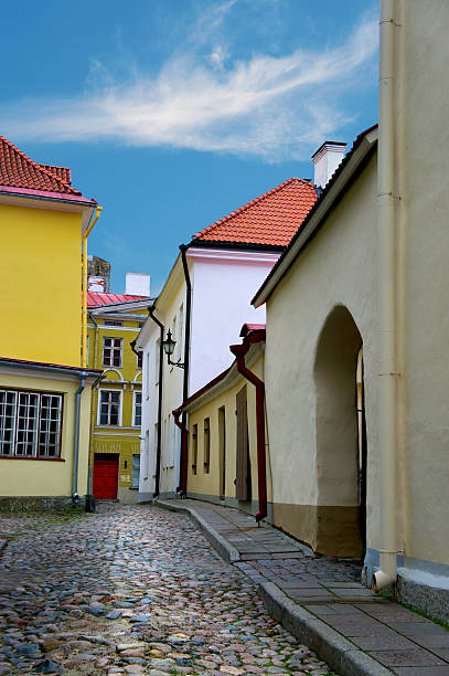 istock Narrow street in Tallinn 177400730