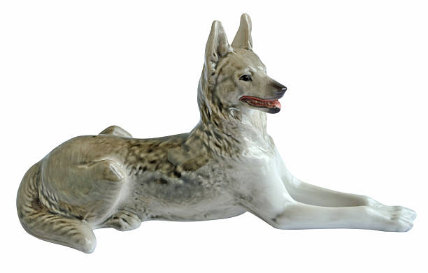 istock Porcelain vintage dog 177402046