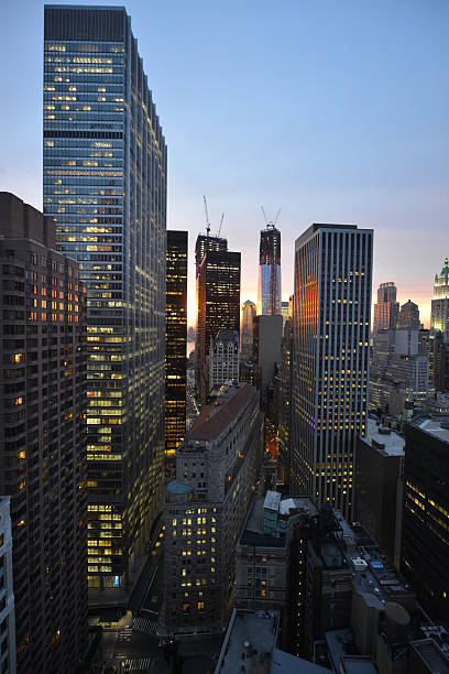 istock View of Downtown Manhattan at Sunset 177402371
