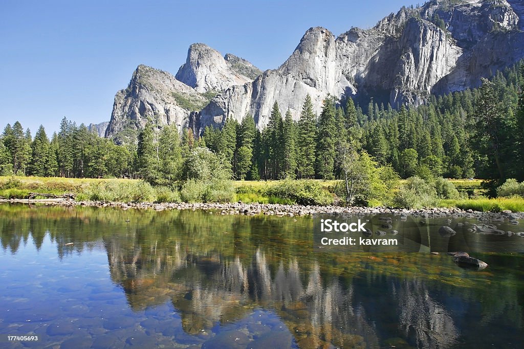 Phenomenally Yosemite Valley - Foto de stock de Azul royalty-free