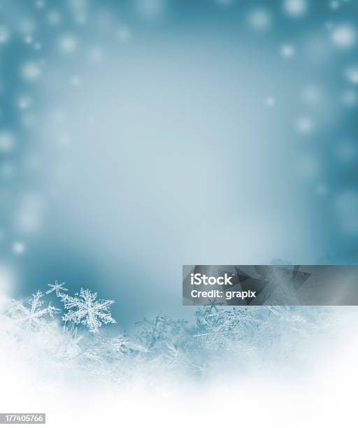 Schneeflocken Stockfoto und mehr Bilder von Blauer Hintergrund - Blauer Hintergrund, Eis, Abstrakt
