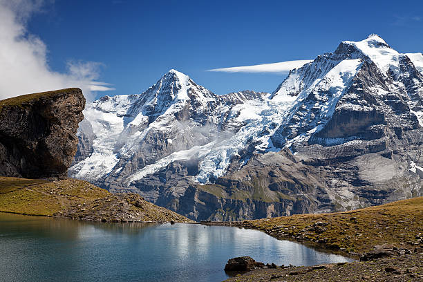 istock Mountains with lake in the alps 177415364