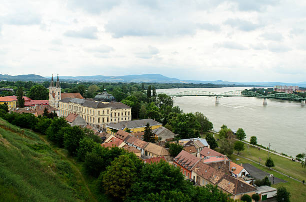 istock Esztegorm, Hungary 177418195