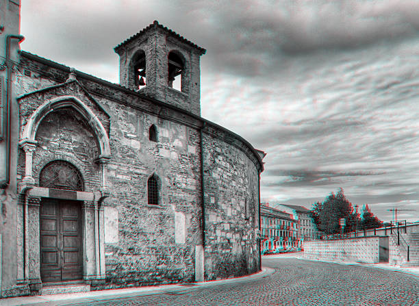 View with red/cyan glasses, red on the left eye.