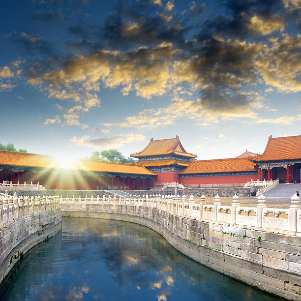 istock Chinese Forbidden City Sunset River 177421434