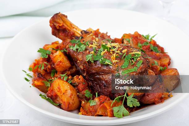 Lammkeule Abendessen Stockfoto und mehr Bilder von Hachse - Hachse, Lamm - Fleisch, Kartoffelgericht