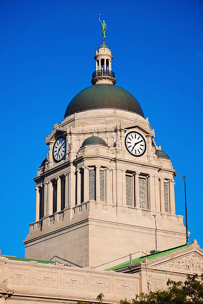 istock Old courthouse in the center of Fort Wayne 177422185