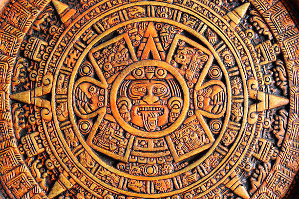 ацтекский календарь - solar calendar стоковые фото и изображения