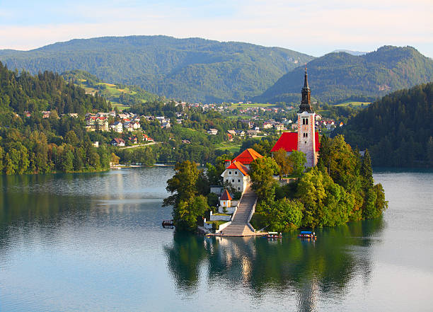 santa maria church on bled lake - slowenien stock-fotos und bilder