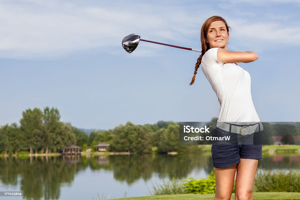 Joueur de Golf Tee off - Photo de Golf libre de droits