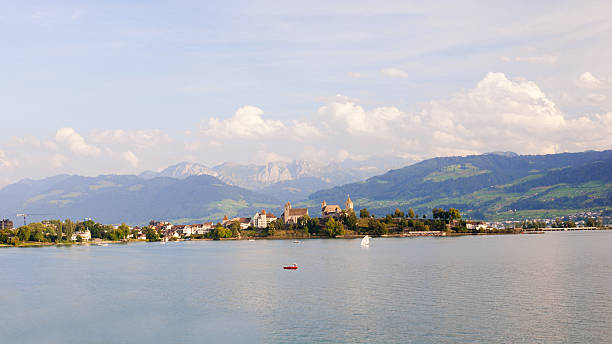 zürichsee - seepromenade fotografías e imágenes de stock