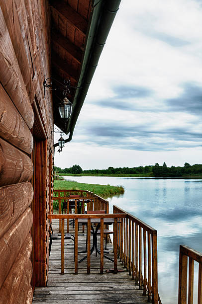 istock cabin by the lake 177435106