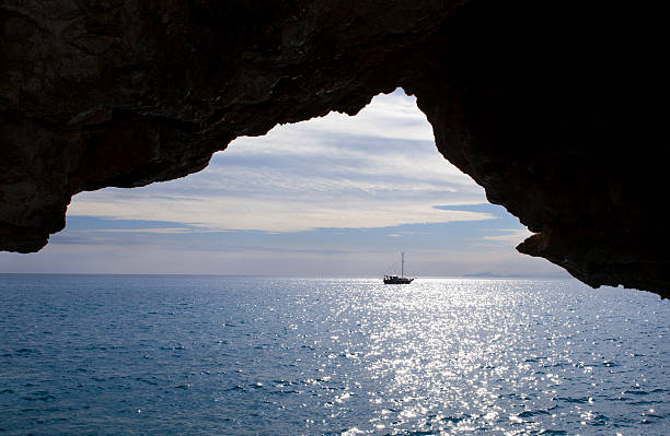 istock The Secret Cave In Antalya 177437507