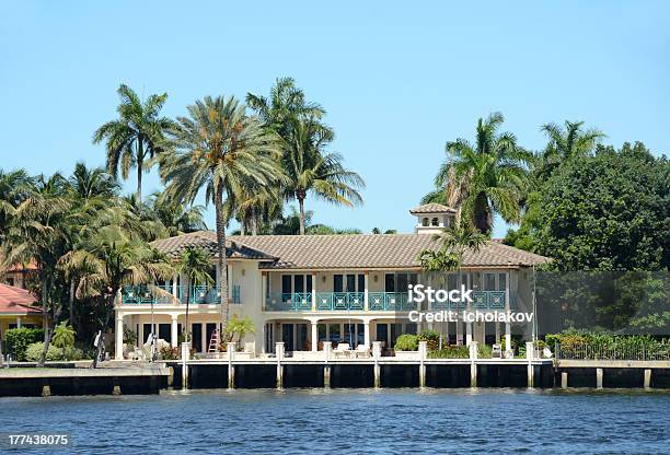 Luxus Am Meer In Florida Stockfoto und mehr Bilder von Anlegestelle - Anlegestelle, Bootssteg, Eigenheim