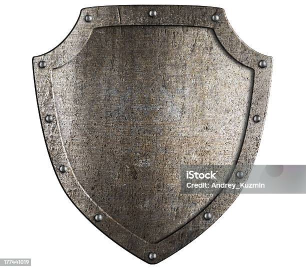 Old Metal Medieval Protector Cresta Plantilla Foto de stock y más banco de imágenes de Escudo - Arma de protección - Escudo - Arma de protección, Metal, Medieval