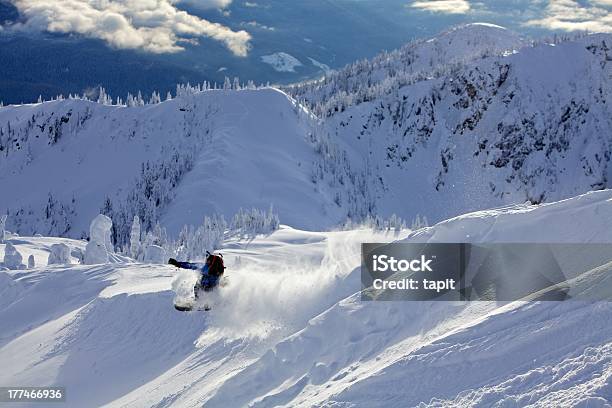 に Heliskiing Monashees ブリティッシュコロンビア州 - ふわふわのストックフォトや画像を多数ご用意 - ふわふわ, アルペンスキー, ウィンタースポーツ