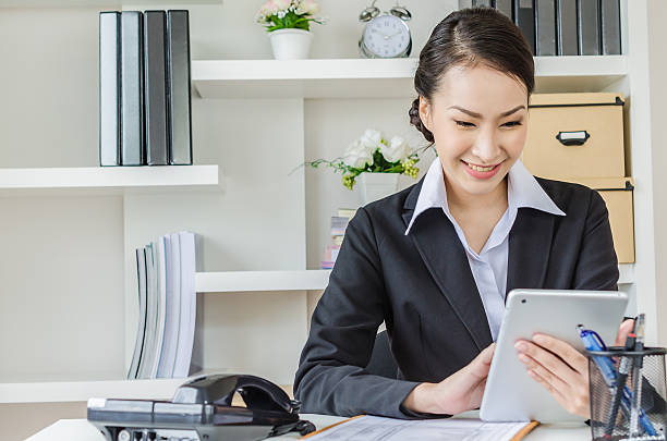 istock Young business woman 177469558