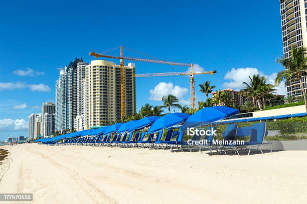 Wieżowiec Z Sunny Isles Beach W Miami Floryda - zdjęcia stockowe i więcej obrazów Plac budowy - Plac budowy, Hotel, Miami