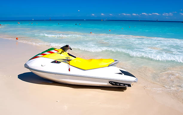 istock Jatski is wating for sail 177479108