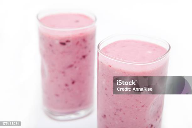 Batido De Blackberry - Fotografias de stock e mais imagens de Alimentação Saudável - Alimentação Saudável, Amora Preta, Batido - Bebida Batida
