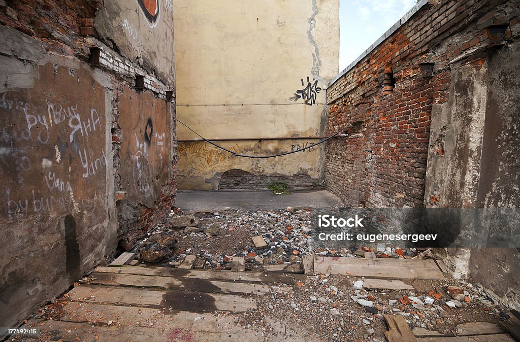 Abandonado Escena urbana - Foto de stock de Abandonado libre de derechos