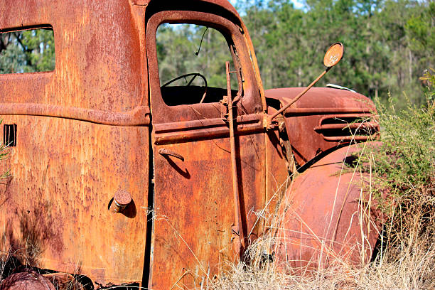 istock Abandoned rusty pick up truck 177502123