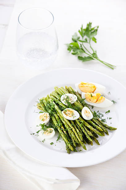istock Salad with asparagus and eggs 177503713