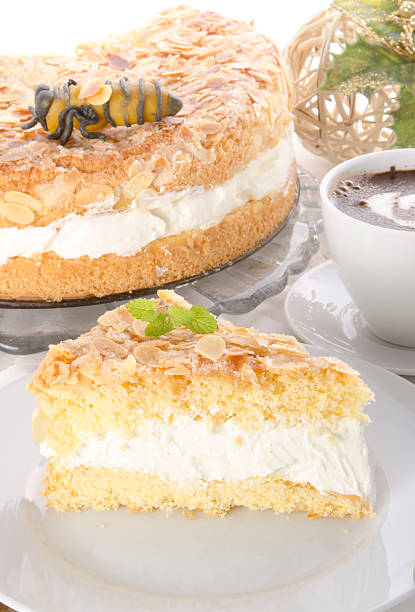 bee sting Honey Almond German Cake beesting cake stock pictures, royalty-free photos & images