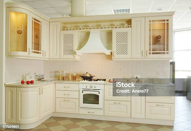 Cozinha - Fotografias de stock e mais imagens de Apartamento - Apartamento, Cozinha, Cozinha doméstica