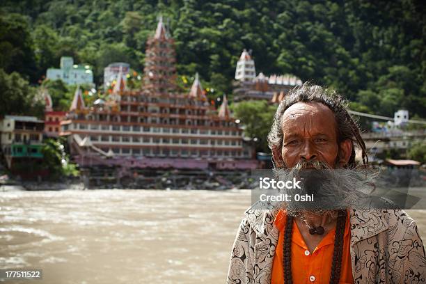 Photo libre de droit de Indian Sadhu banque d'images et plus d'images libres de droit de Rishikesh - Rishikesh, Adulte, Art du portrait