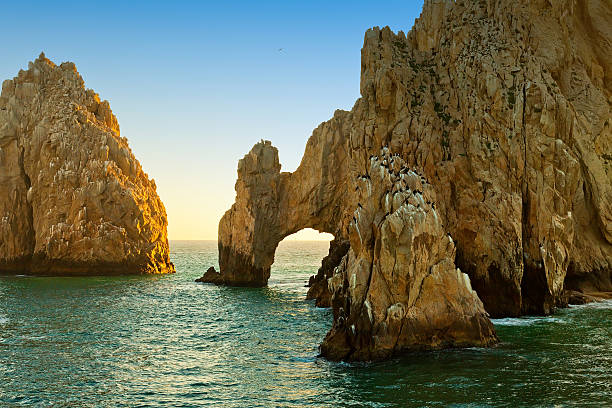 istock The Arch in Cabo San Lucas, Mexico 177512984