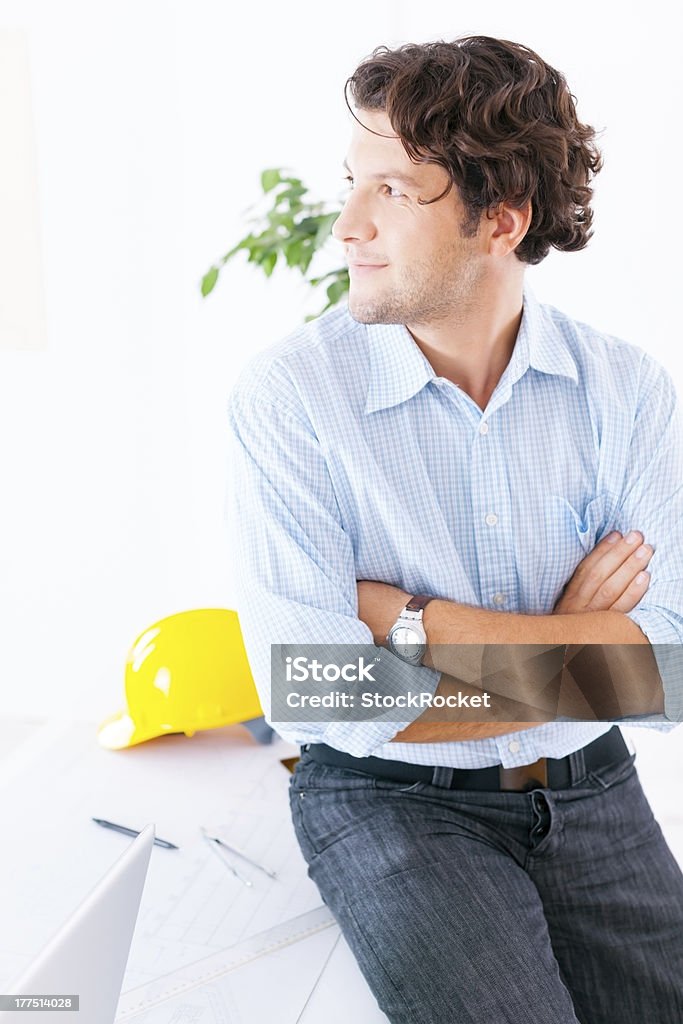 Sorridente jovem Arquiteto - Royalty-free Adulto Foto de stock