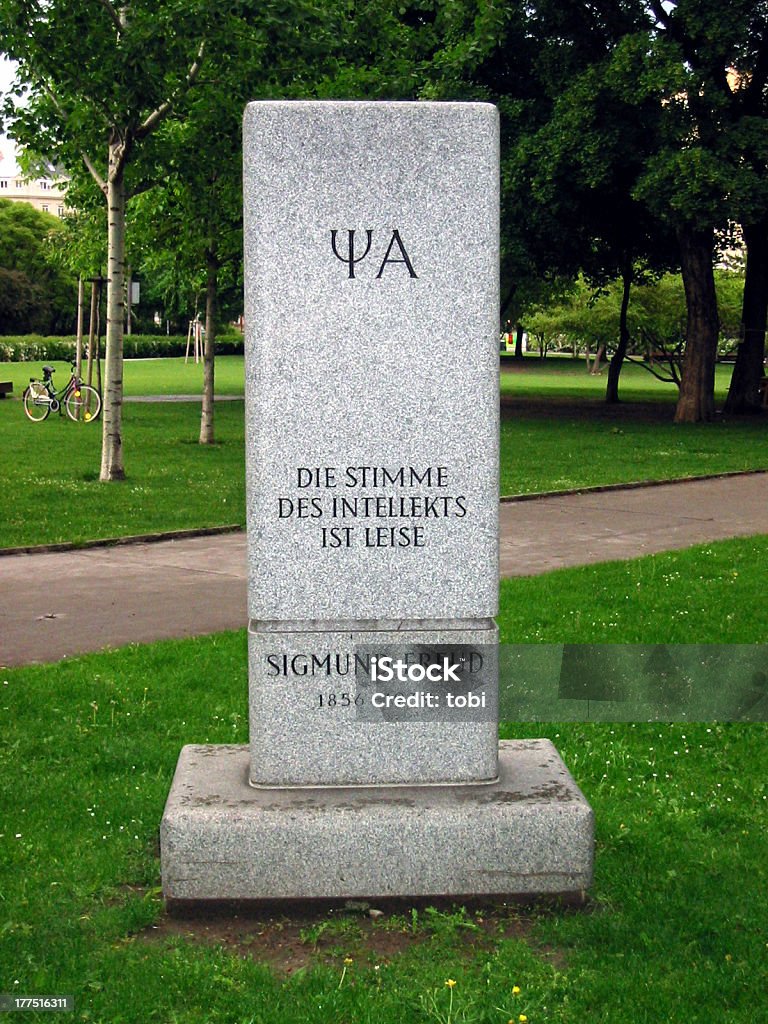 Sigmund Freud monumento - Foto de stock de Sigmund Freud libre de derechos