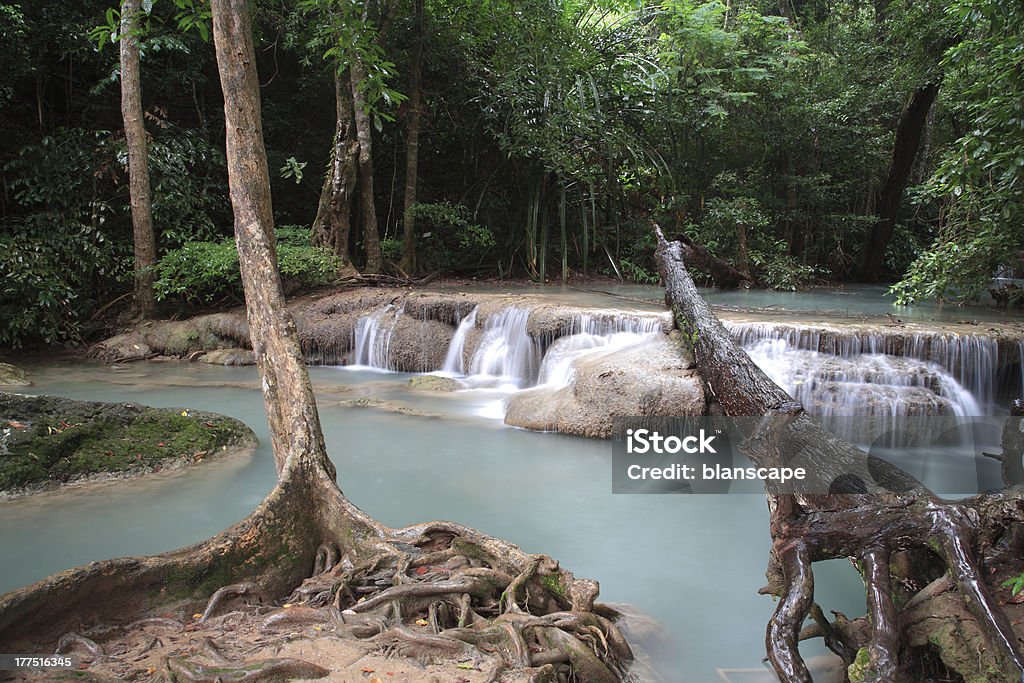 Landschaftspanorama des Erawan Wasserfall national park - Lizenzfrei Bach Stock-Foto