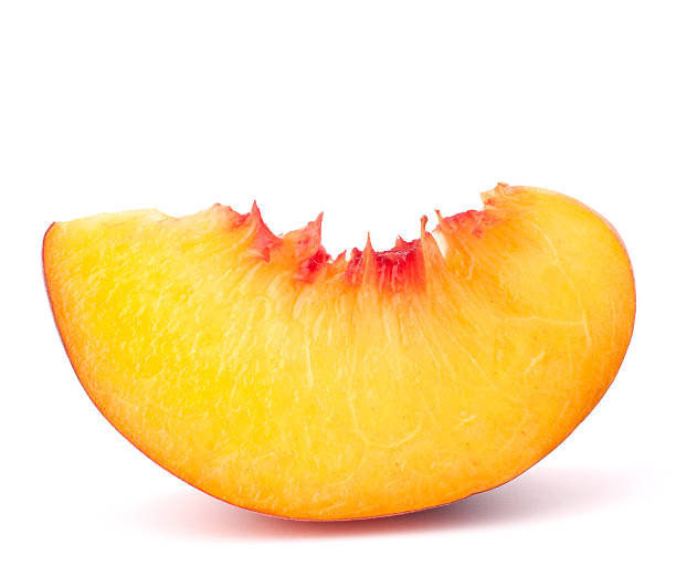 잘 익은 복숭아색 후르트 슬라이스 - orange fruit portion multi colored 뉴스 사진 이미지