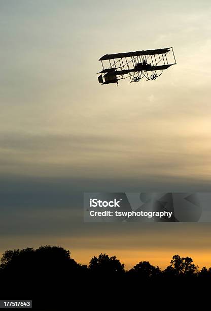 Shuttleworth Sonnenuntergang Stockfoto und mehr Bilder von Alt - Alt, Fliegen, Flugzeug