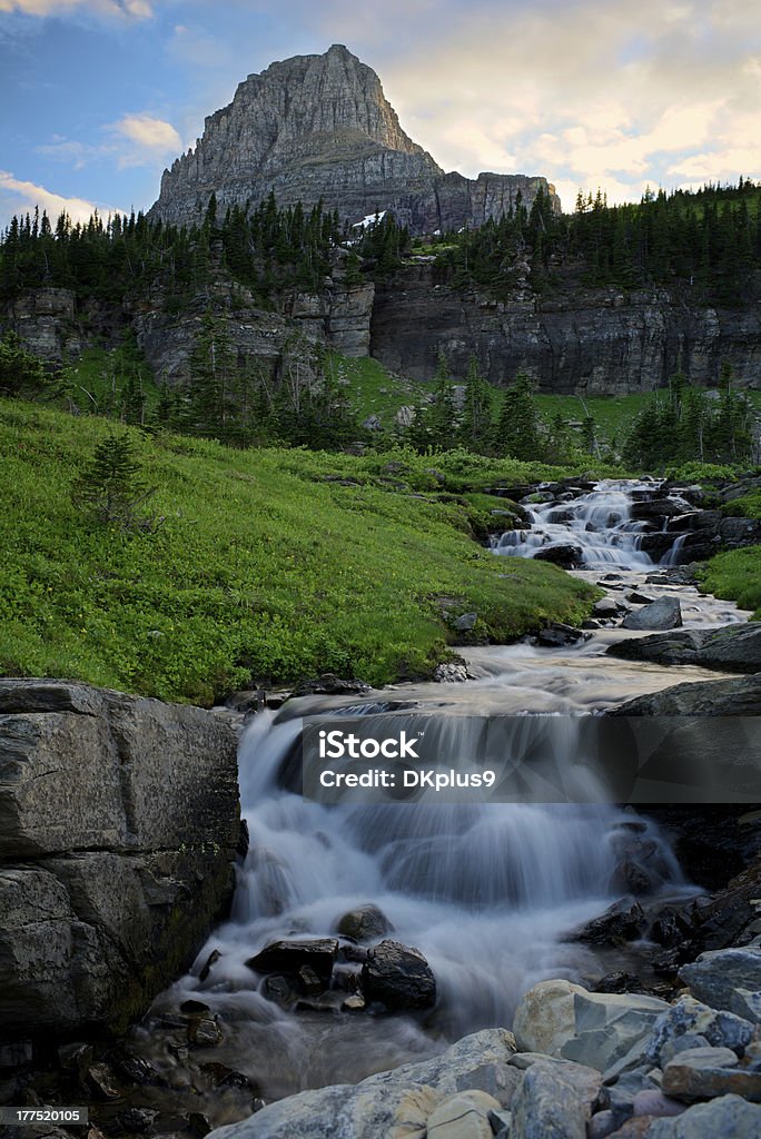 Cascata di montagna - Foto stock royalty-free di Acqua