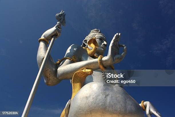 Shiva Estatua Foto de stock y más banco de imágenes de Aire libre - Aire libre, Arquitectura, Arquitectura exterior