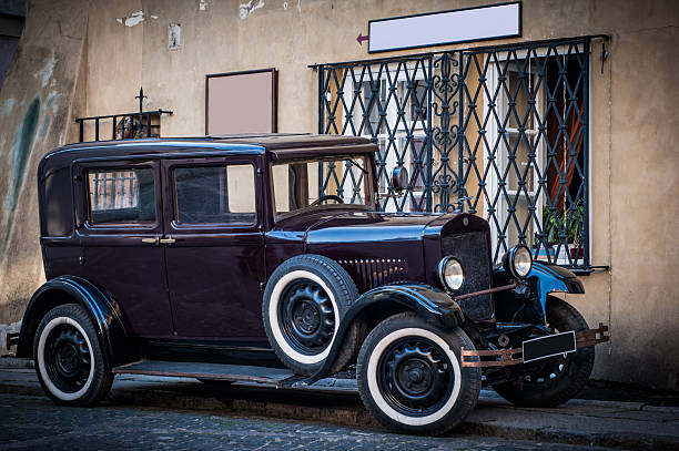 istock Old vintage car in city background empty spaces 177521916