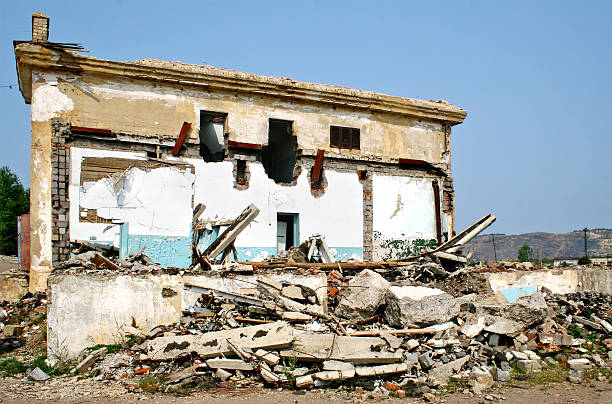 istock Aftereffect of earthquake 177523731