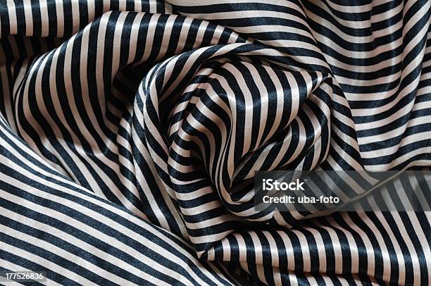 Silk Con Rayas Foto de stock y más banco de imágenes de Abstracto - Abstracto, Arrugado, Arte