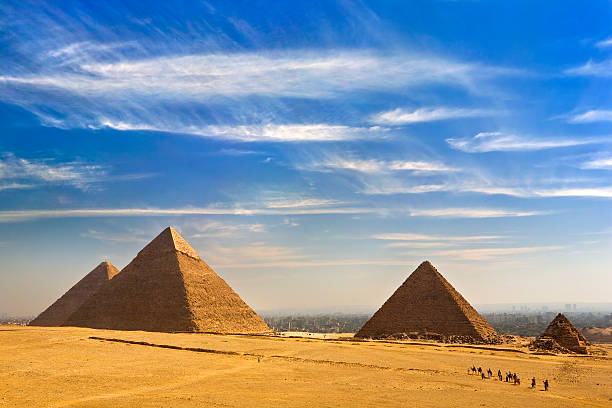 istock The Pyramids of Giza 177527302